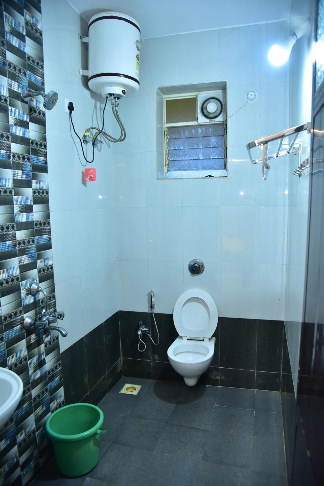 Fieldstone Lovely 2 Bhk Ac Apartment Talaulim 客房 照片